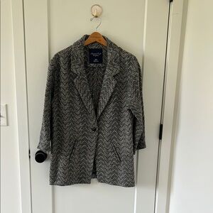 Universal Thread Black and White Chevron Blazer
